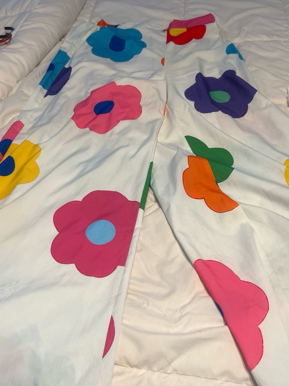 White Floral Print Lounge Pants - Multicolor Flowers